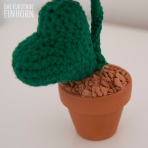 crochet-flower-pot